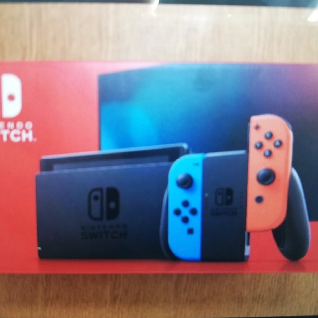 新品未使用　任天堂Switch　ネオン