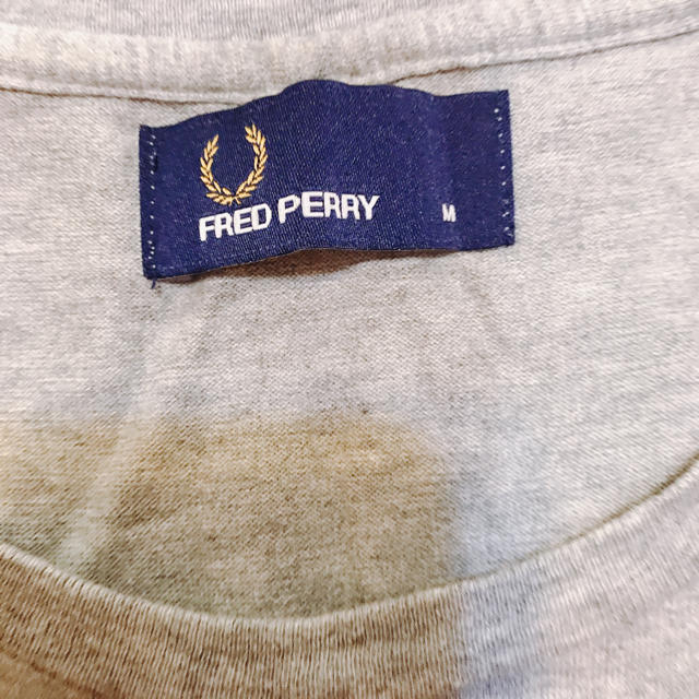 FRED PERRY(フレッドペリー)のフレッドペリー　tシャツ M 美品 メンズのトップス(Tシャツ/カットソー(半袖/袖なし))の商品写真