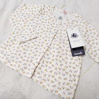 プチバトー(PETIT BATEAU)のプチバトー　新品タグ付き　花柄カーディガン　12m(カーディガン/ボレロ)