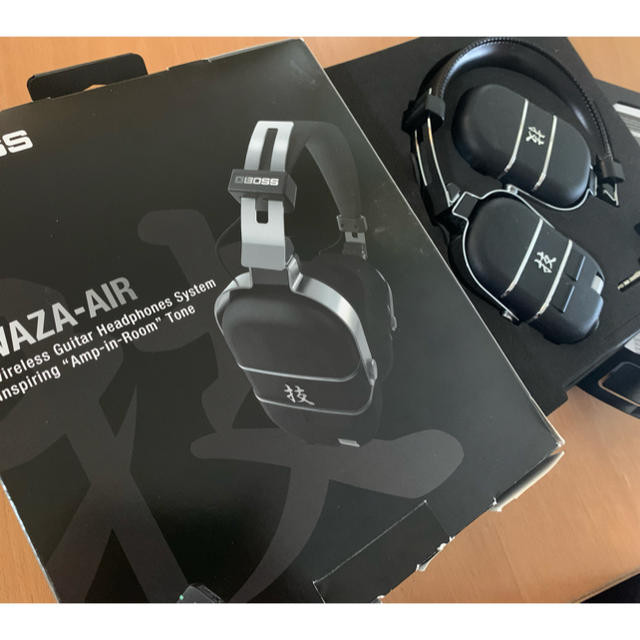 BOSS(ボス)のWAZA-AIR 楽器のギター(エレキギター)の商品写真