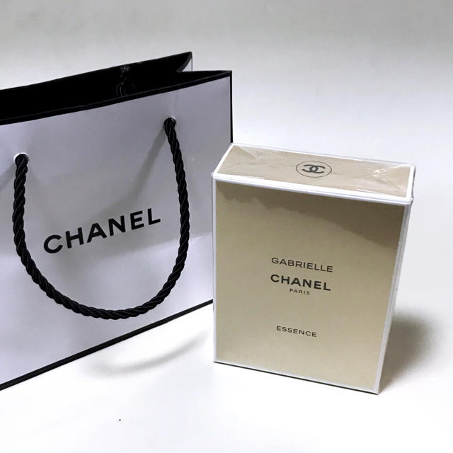 CHANEL(シャネル)のシャネル❤️ガブリエル エッセンス オードゥパルファム 50ml コスメ/美容の香水(香水(女性用))の商品写真