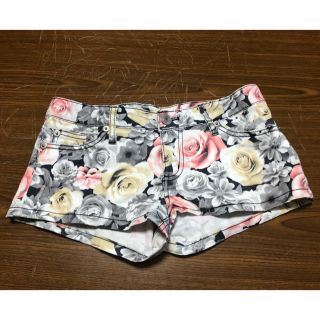 花柄　ショーパン(ショートパンツ)