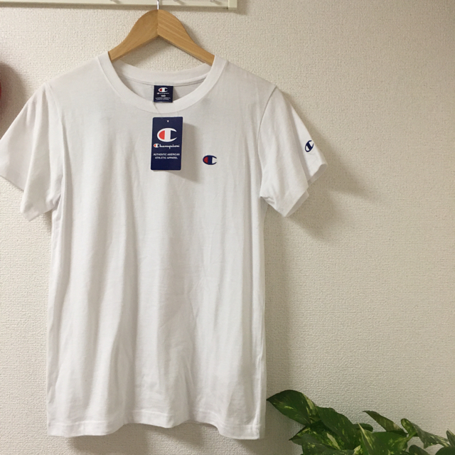 Champion(チャンピオン)の新品 タグ付き ★ チャンピオン Tシャツ レディース M相当 Champion レディースのトップス(Tシャツ(半袖/袖なし))の商品写真