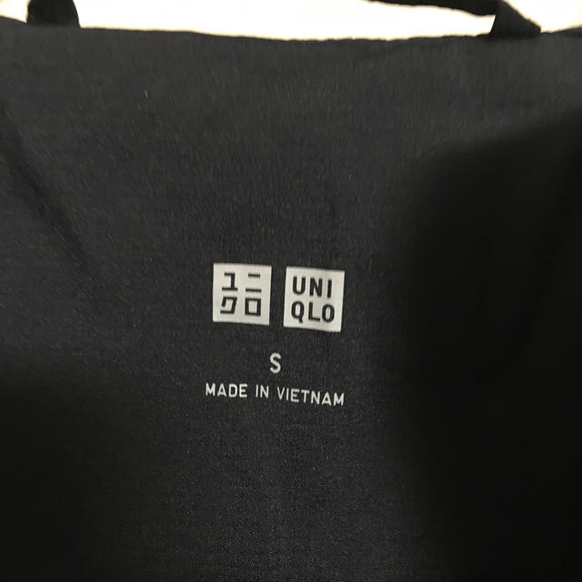 UNIQLO(ユニクロ)のポケッタブルパーカー メンズのジャケット/アウター(ナイロンジャケット)の商品写真