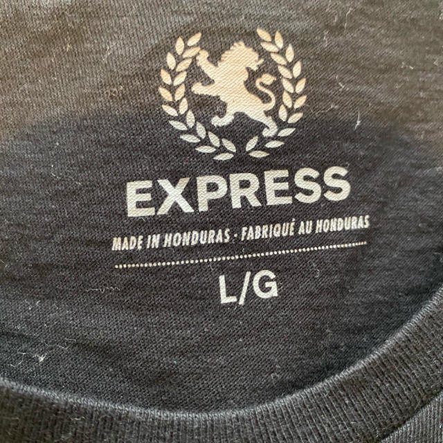 EXPRESS Tシャツ　サイズＬ メンズのトップス(Tシャツ/カットソー(半袖/袖なし))の商品写真