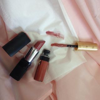 レブロン(REVLON)のダークレッド リップ＆グロスセット(口紅)