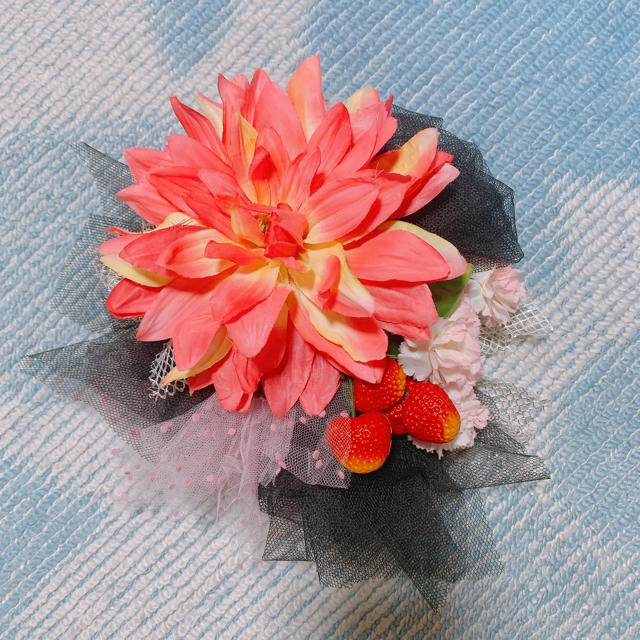 髪飾り 手作り 造花 コームの通販 By アネモネ S Shop ラクマ
