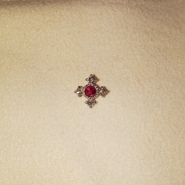 ルビー ダイヤモンド ネックレス トップ   レディースのアクセサリー(ネックレス)の商品写真