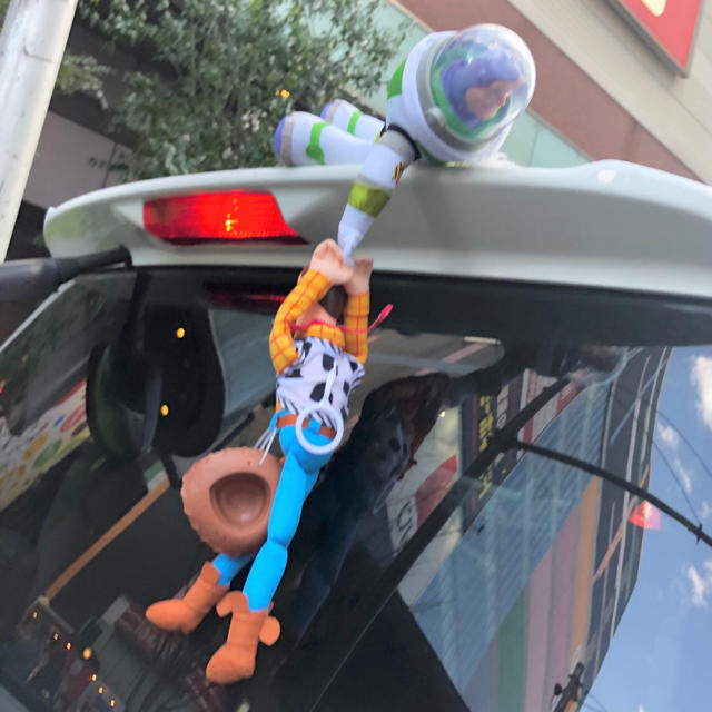 Disney(ディズニー)のトイストーリー♡車、ぶらさげ人形❗️ウッディ＆バズ♡固定留め具付き！ディズニー 自動車/バイクの自動車(車外アクセサリ)の商品写真