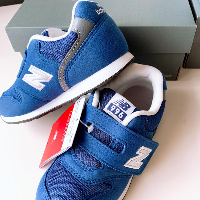 New Balance(ニューバランス)の16.5 新品 ニューバランス スニーカー 996 ディープブルー キッズ キッズ/ベビー/マタニティのキッズ靴/シューズ(15cm~)(スニーカー)の商品写真