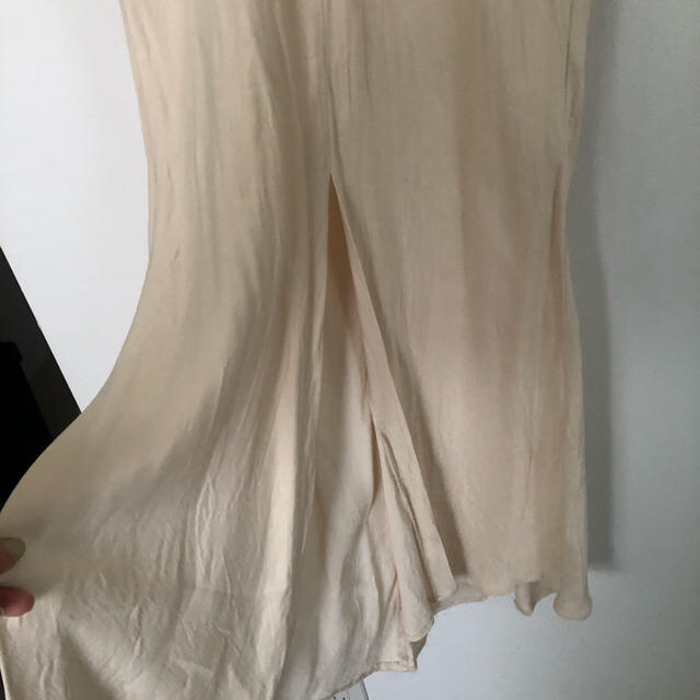 ZARA(ザラ)のZARAサテンスカート レディースのスカート(ひざ丈スカート)の商品写真