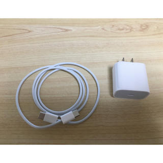 アップル(Apple)のiPad pro  充電器　ケーブル(バッテリー/充電器)