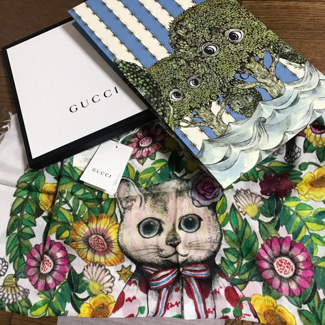 Gucci - ★よっちゃん様専用‼️ヒグチ ユウコ 日本限定 スカーフ 完売 の通販 by モグコ's shop｜グッチならラクマ