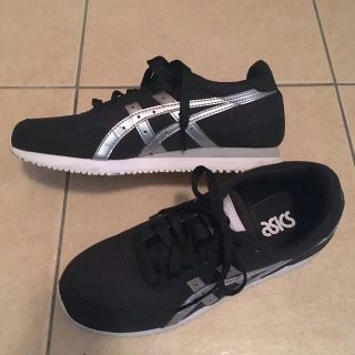 アシックス(asics)のアシックス　黒スニーカー(スニーカー)