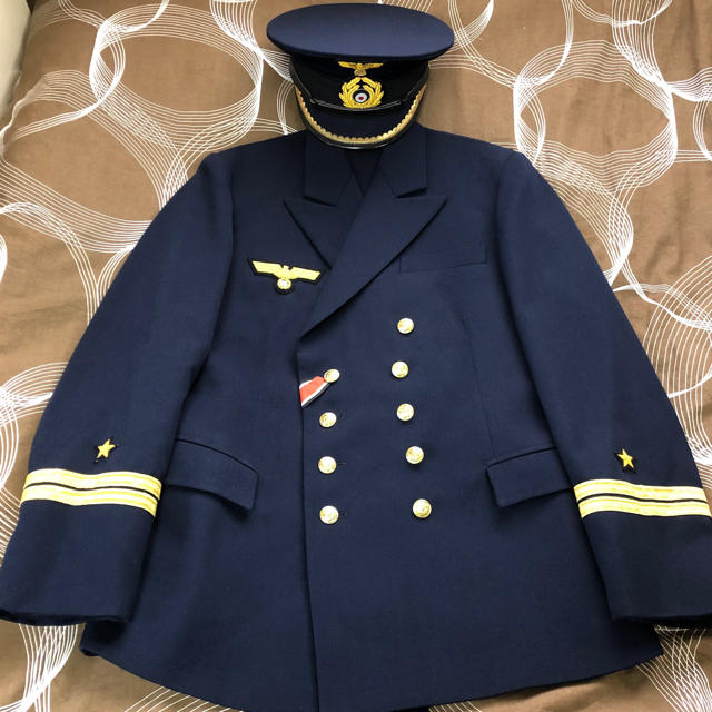 WW2ドイツ海軍中尉軍服上下・制帽(複製) エンタメ/ホビーのミリタリー(戦闘服)の商品写真