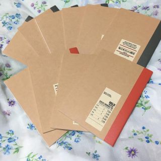 ムジルシリョウヒン(MUJI (無印良品))の無印ノート　A6 30枚　黒6冊　ベージュ4冊(ノート/メモ帳/ふせん)