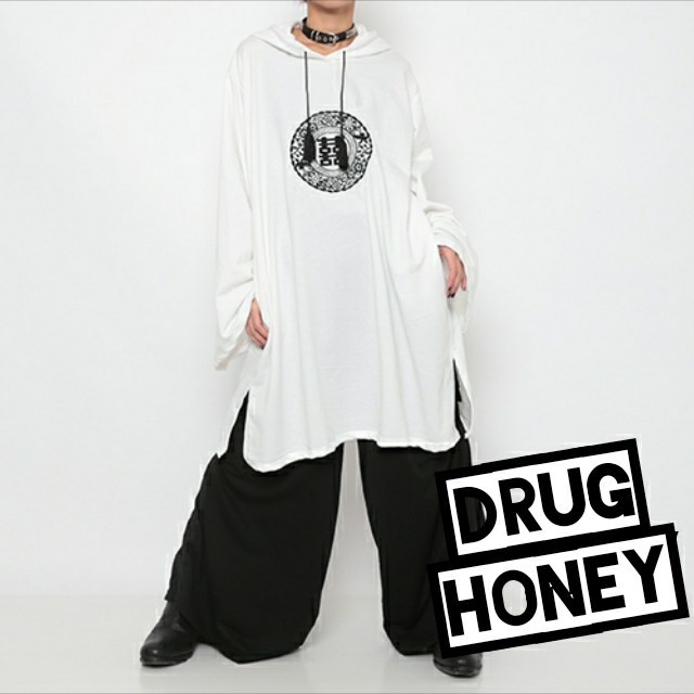 FUNKY FRUIT - Drughoney【ユニセックス】チャイナ刺繍袖広サイド