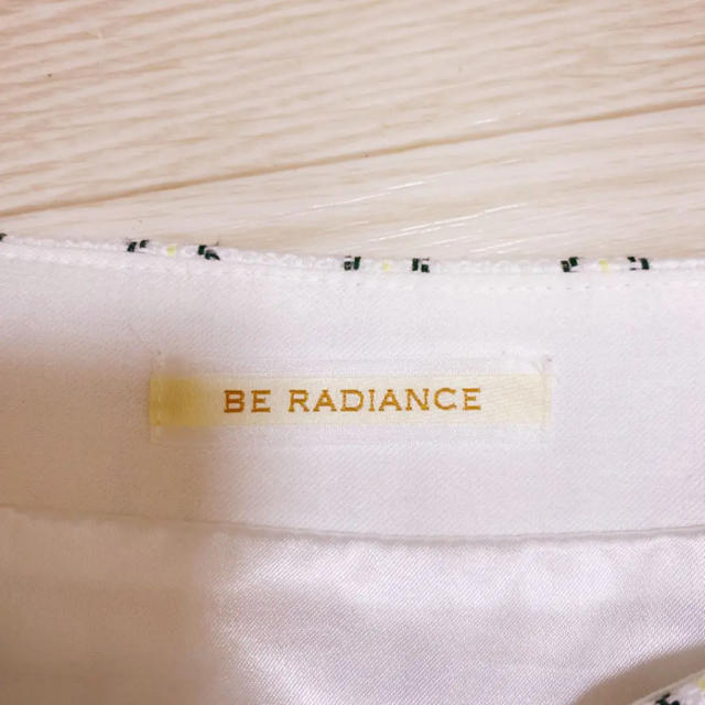 BE RADIANCE(ビーラディエンス)のBE RADIENCE＊チェック柄台形スカート レディースのスカート(ひざ丈スカート)の商品写真