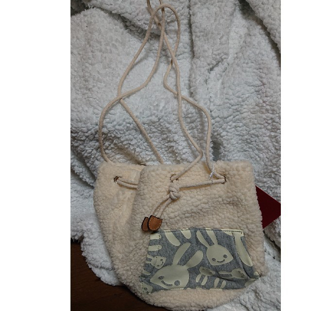 CUNE(キューン)のCUNE ボア巾着ポーチ レディースのバッグ(リュック/バックパック)の商品写真