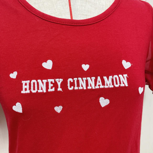 Honey Cinnamon(ハニーシナモン)のHoney Cinnamon♥︎バックリボン ロゴTシャツ♥︎レッド レディースのトップス(Tシャツ(半袖/袖なし))の商品写真