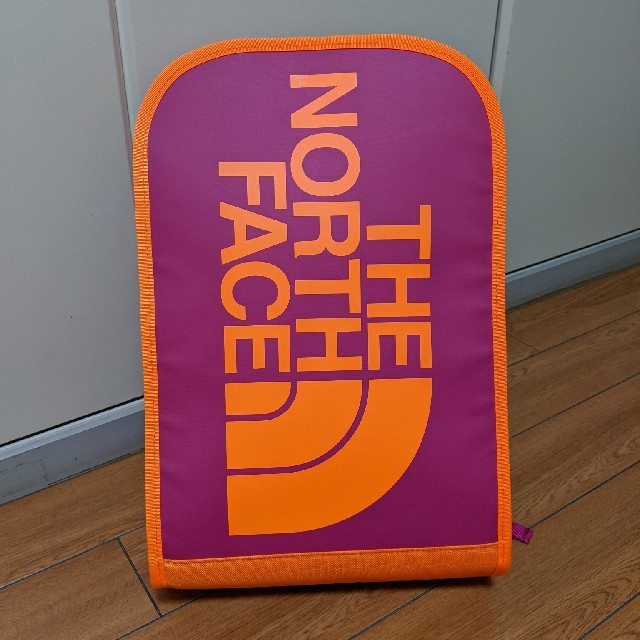【THE　NORTH 　FACE】　リュックサック　新品未使用　15Ｌ