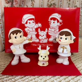 フジヤ(不二家)のペコポコドッグのホワイトクリスマス陶器製【不二家】(キャラクターグッズ)