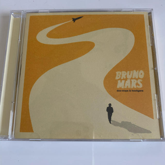 BRUNO MARS  doo-wops&hooligans エンタメ/ホビーのCD(ポップス/ロック(洋楽))の商品写真