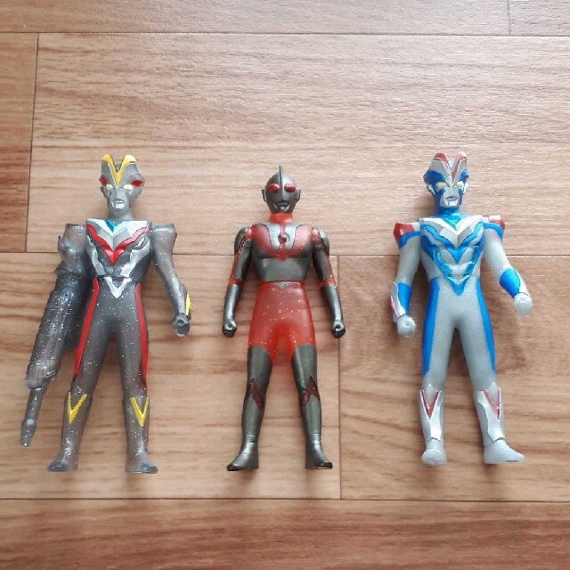 ウルトラマンビクトリー　レア