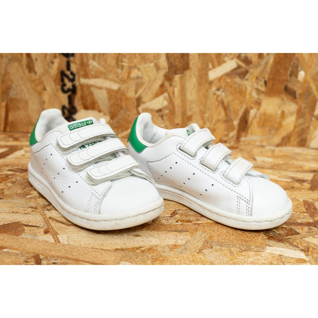 adidas(アディダス)のadidas stansmith 14cm 美品 キッズ/ベビー/マタニティのベビー靴/シューズ(~14cm)(スニーカー)の商品写真