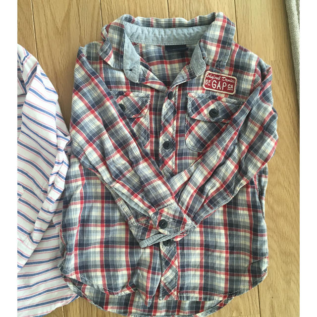 babyGAP(ベビーギャップ)のGAPシャツ 90 キッズ/ベビー/マタニティのキッズ服男の子用(90cm~)(その他)の商品写真