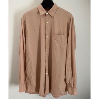 コモリ(COMOLI)の【COMOLI】 シャツ 1回着用 size 3 長袖 サンドピンク 18SS(シャツ)