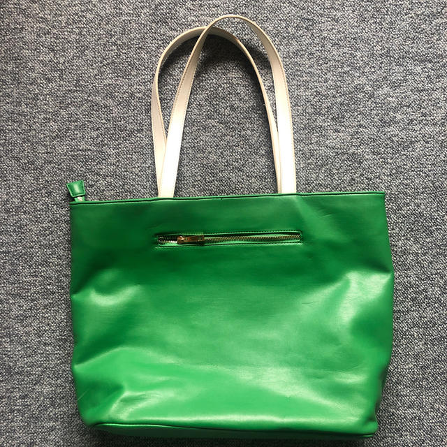 H&M(エイチアンドエム)のトートバック レディースのバッグ(トートバッグ)の商品写真