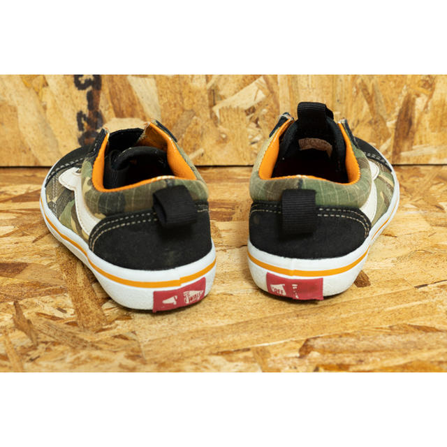 VANS(ヴァンズ)のVANS 15cm  カモフラ　スリッポン　美品 キッズ/ベビー/マタニティのキッズ靴/シューズ(15cm~)(スリッポン)の商品写真