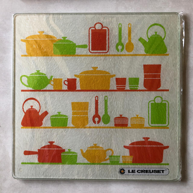 LE CREUSET(ルクルーゼ)のLE CREUSET カッティングボード（非売品・未使用） インテリア/住まい/日用品のキッチン/食器(調理道具/製菓道具)の商品写真