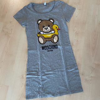 モスキーノ(MOSCHINO)のモスキーノ　Tシャツワンピース(Tシャツ(半袖/袖なし))