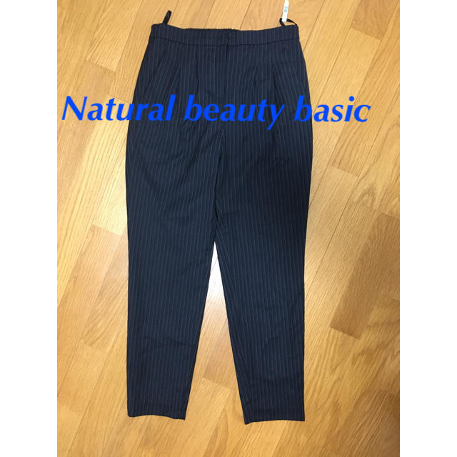 NATURAL BEAUTY BASIC(ナチュラルビューティーベーシック)のNATURAL BEAUTY BASIC ストライプパンツ レディースのパンツ(クロップドパンツ)の商品写真