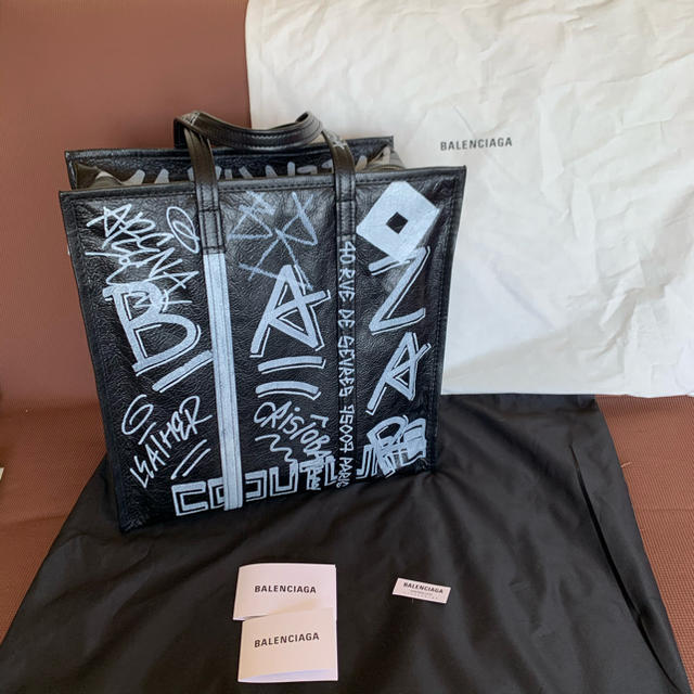 Balenciaga(バレンシアガ)のバレンシアガ  グラフィティ　ショッパー　バザール M メンズのバッグ(トートバッグ)の商品写真