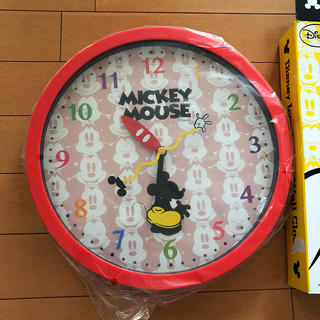 ディズニー(Disney)の【新品未使用】掛け時計　ミッキー　非売品(掛時計/柱時計)