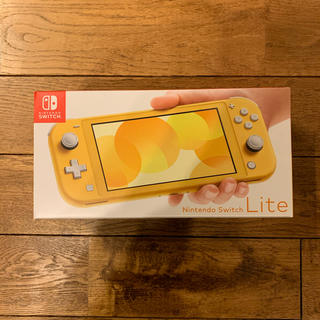 ニンテンドースイッチ(Nintendo Switch)のNintendo Switch Lite イエロー 本体 (家庭用ゲーム機本体)