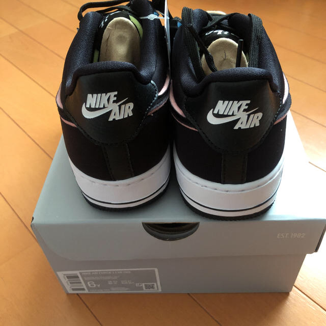 NIKE - NIKE AIR FORCE 1 LV8 GS 24センチの通販 by ジョージ's shop ...