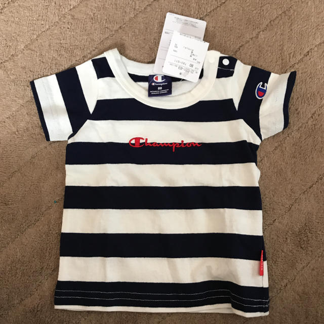 Champion(チャンピオン)の新品未使用 タグ付き Tシャツ 80cm キッズ/ベビー/マタニティのベビー服(~85cm)(Ｔシャツ)の商品写真