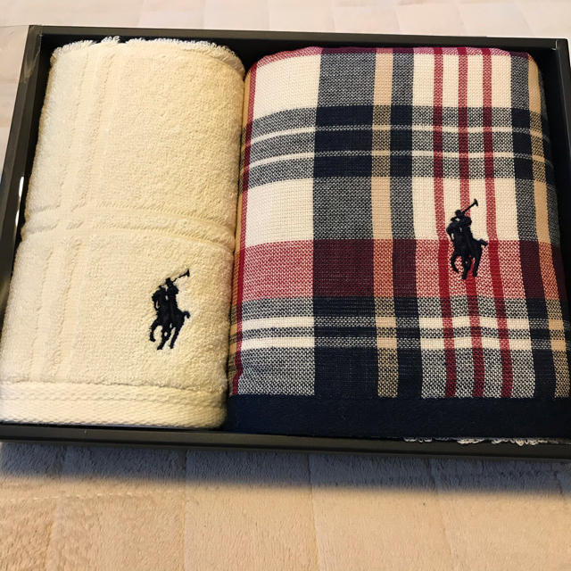 Ralph Lauren(ラルフローレン)の○Ｒikochan様専用○ラルフローレン タオルセット 新品未使用品！ インテリア/住まい/日用品の日用品/生活雑貨/旅行(タオル/バス用品)の商品写真