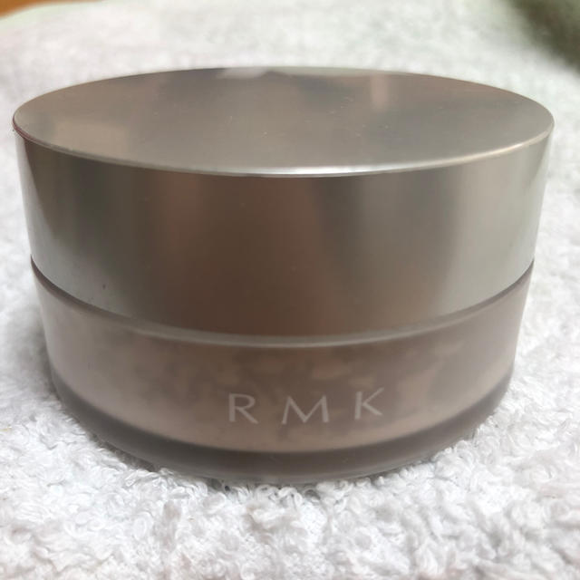 RMK(アールエムケー)のRMKトランスルーセント　フェイスパウダー01 コスメ/美容のベースメイク/化粧品(フェイスパウダー)の商品写真