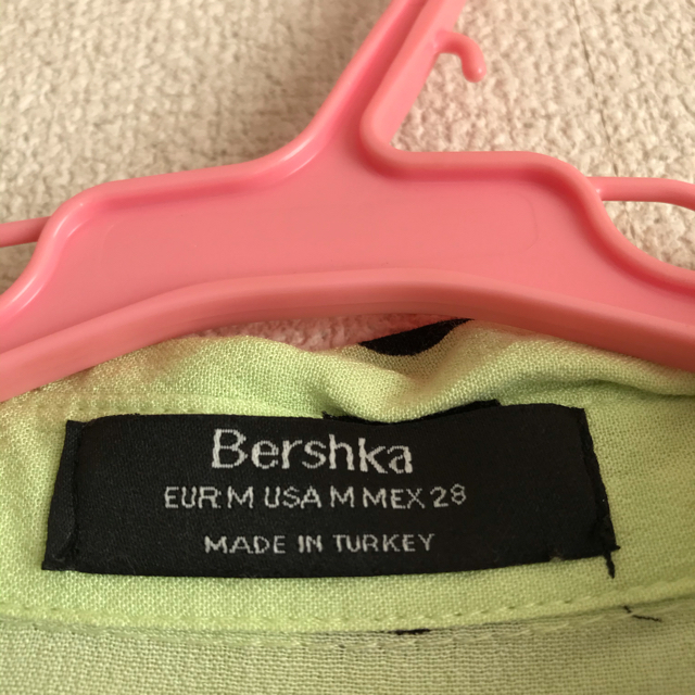 Bershka(ベルシュカ)のブラウス レディースのトップス(シャツ/ブラウス(長袖/七分))の商品写真