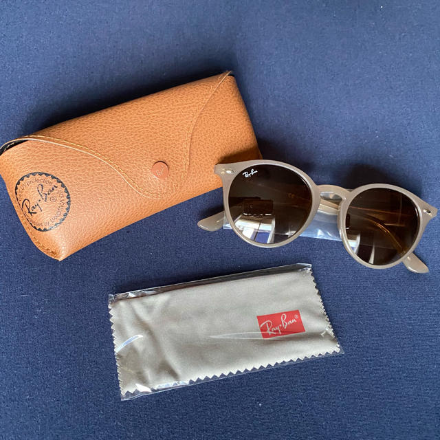 rayban サングラス　ボストン型　ベージュ