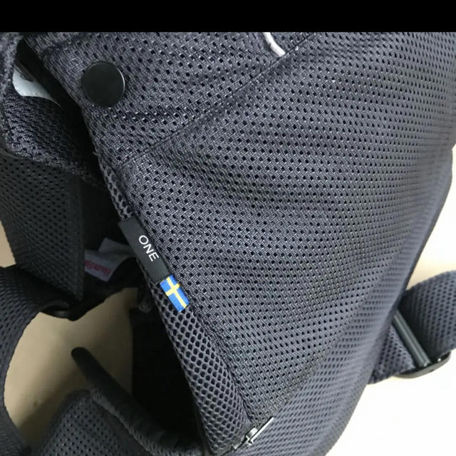 BABYBJORN(ベビービョルン)のベビービョルン  ベビーキャリアone+ 抱っこ紐 キッズ/ベビー/マタニティの外出/移動用品(抱っこひも/おんぶひも)の商品写真