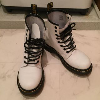 ドクターマーチン(Dr.Martens)の8ホールブーツ ホワイト UK4(ブーツ)