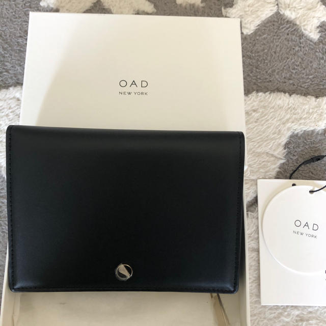 UNITED ARROWS(ユナイテッドアローズ)の限定値下げ　新品★OAD NEW YORK パスポート 2つ折り財布 旅行 レディースのファッション小物(財布)の商品写真