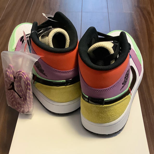 NIKE(ナイキ)の27cm Nike Air Jordan 1 Mid Multicolor 新品 レディースの靴/シューズ(スニーカー)の商品写真