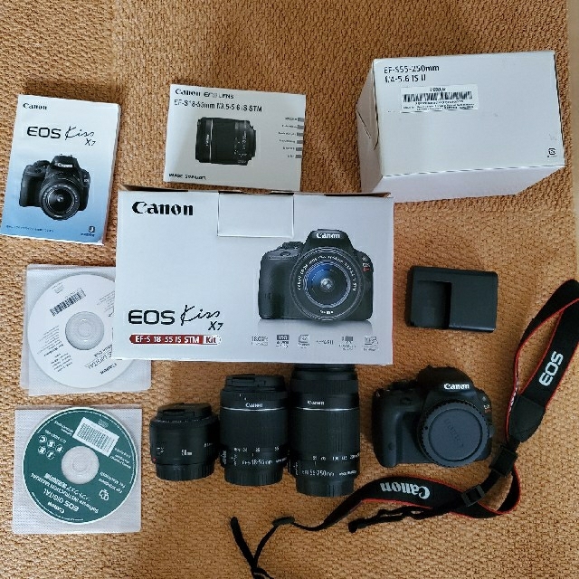 カメラCanon EOS kiss X7 レンズキット+望遠レンズ+単焦点レンズ 美品